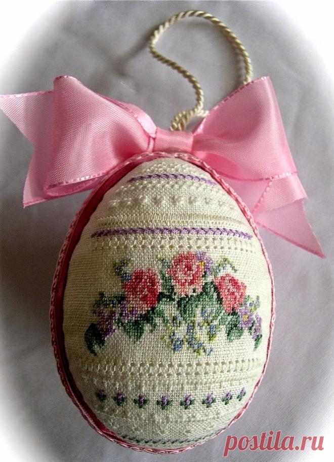 Вышивка крестом: "Пасхальные яйца" (подборка схем)