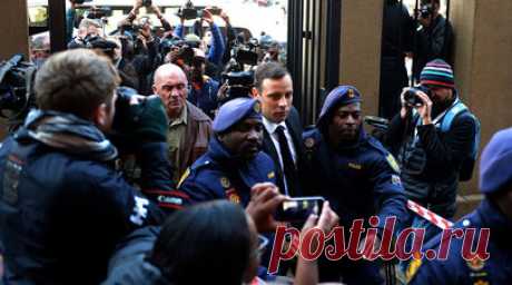 Осуждённый за убийство паралимпиец Писториус освобождён по УДО. Южноафриканский легкоатлет-паралимпиец Оскар Писториус, осуждённый за убийство своей девушки Ривы Стенкамп, освобождён условно-досрочно. Читать далее