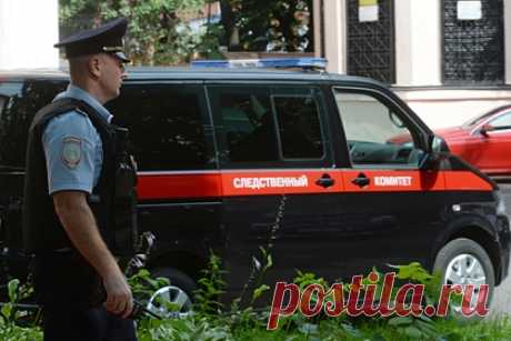 Ставропольских полицейских заподозрили в сбыте наркотиков. Транспортных полицейских Ставропольского края подозревают в наркосбыте и фальсификации доказательств: возбуждено уголовное дело в отношении пяти бывших оперуполномоченных группы по контролю за оборотом наркотиков Ставропольского ЛО полиции на транспорте. Таким образом полицейские хотели улучшить показатели по службе.