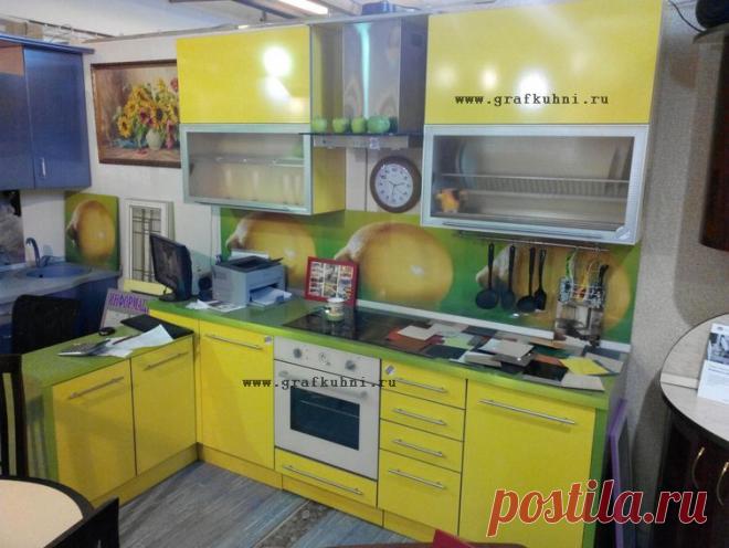 Распродажа образцов моделей прошлого года.