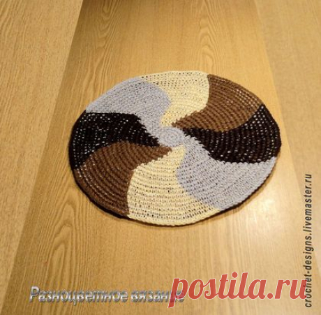 Купить Вязаная крючком салфетка-мандала - подарок для женщины, небольшой подарок, недорогой подарок