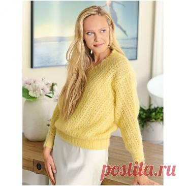 Пост на стене Благодаря тонким пушистым ниткам из мохера и шелка классический пуловер с v-вырезом получается легким как перышко и удивительно нежным. Модель также отличается продуманным дизайном: регулярные прибавки по центру и убавки по краям обеспечивают У-образное расположение узора на всех деталях.  Размеры: 38/40 (44/46) 50/52.  Вам потребуется: пряжа (72% мохера, 28% шелка; 210 м/25 г) — по 100 (125) 150 г желтой и белой; спицы № 3 и 4; круговые с...