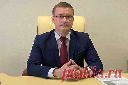 Признавшийся в пьяной езде российский чиновник попал в ДТП. Глава Березовского района Югры Павел Артеев, который признался в пьяной езде, попал в ДТП и отказался от медицинского освидетельствования. Об этом сообщили в региональном главке МВД. По информации министерства, чиновник не справился с управлением, из-за чего его автомобиль улетел в кювет.