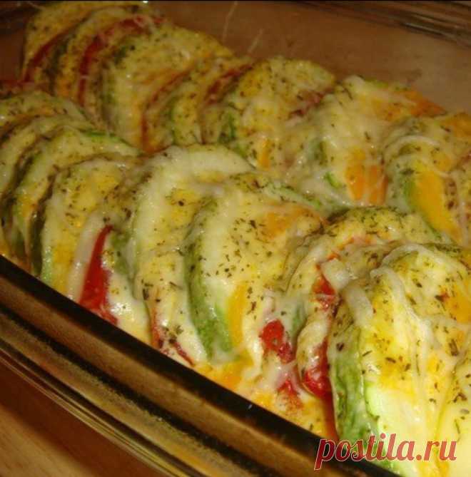 Кабачки с помидорами и сыром🍅🧀 🔸на 100грамм - 30.33 ккал🔸Б/Ж/У - 1.39/0.75/4.42🔸