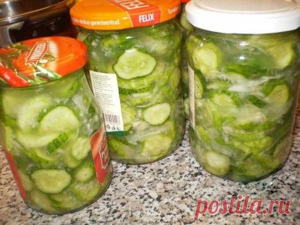 Зеленый салат Нежинский из огурцов на зиму рецепт с фото - 1000.menu
