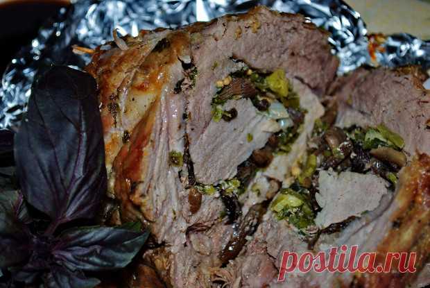 Мясной рулет с грибами и зеленью рецепт – основные блюда