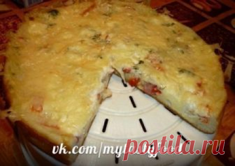 Быстрая пицца в мультиварке.

Ингредиенты:

Яйцо куриное - 2 штуки
Майонез Провансаль - 4 столовые ложки
Сметана - 4 столовые ложки
Мука - 9 столовых ложек
Сыр Российский - 100 граммов
Колбаса вареная докторская - по вкусу
Белые свежие грибы - по вкусу

Приготовление:

Если вам срочно нужно что-то приготовить к приходу гостей – то эта быстрая пицца в мультиварке станет вашим спасением. Для приготовления не требуется никаких особенных продуктов, а начинку можно сделать из т...