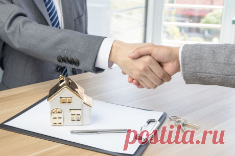 Купля-продажа недвижимости: риски продавца Принято считать, что большей опасности при продаже недвижимости подвергаются покупатели, но и продавец также рискует при заключении ...