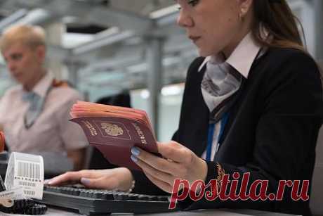 Отдыхавшую в Норвегии россиянку неожиданно лишили визы и выдворили из страны. Россиянка приехала в Осло к приятелю по греческому полугодовому мультишенгену. Через месяц к девушке на вокзале неожиданно подошли полицейские для проверки документов. Спустя неделю туристке сообщили, что миграционная служба приняла решение о ее депортации, так как она нарушила правило первого въезда по визе.