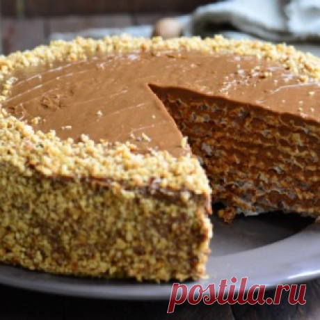 Проще простого Вафельный торт со сгущенкой и грецкими орехами