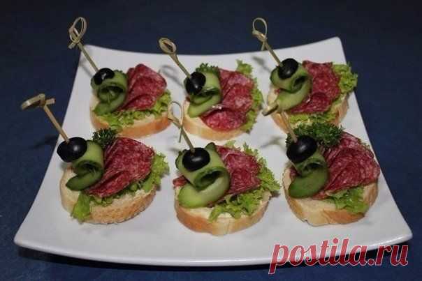 Фуршетный стол / Изысканные кулинарные рецепты