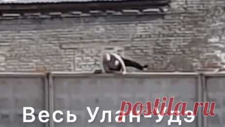 Два пациента сбежали из психбольницы в Бурятии. В поселке Новая Брянь совершили побег двое пациентов психоневрологического диспансера, где проходят принудительное лечение осужденные за тяжкие преступления. Об этом сообщается в Telegram-канале &quot;Весь Улан-Удэ&quot;. Побег пациентов ...