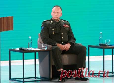 Генштаб ВСУ назвал дезинформацией сообщения о связях Сырского с Россией. Главком ВСУ родился и вырос в России.