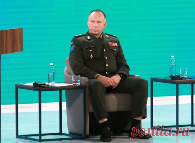 Генштаб ВСУ назвал дезинформацией сообщения о связях Сырского с Россией. Главком ВСУ родился и вырос в России.