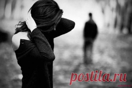 КАК РАСПОЗНАТЬ ТОГО, КТО ВАМИ ПОДПИТЫВАЕТСЯ. САМЫЙ ДЕЙСТВЕННЫЙ СПОСОБ
В жизни каждого из нас бывают моменты, когда общение с определённым человеком начинает вызывать дискомфорт, напряжение или даже отторжение. Возможно, вы замечали, что после разговора с кем-то чувствуете усталость, раздражение или внутреннюю опустошённость. Это может быть признаком того, что вы столкнулись с так называемым психологическим вампиризмом.
Психологические вампиры — это люди, которые питаются в...