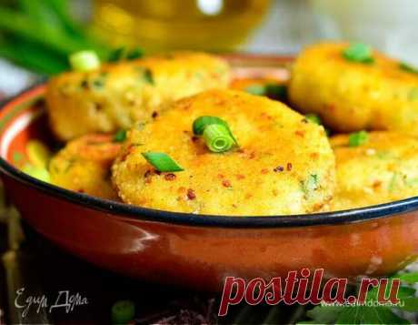 Вкусные блюда из картофеля: 7 простых рецептов - БУДЕТ ВКУСНО! - медиаплатформа МирТесен До XVII века люди как-то обходились крупами и хлебом, сегодня же представить наше повседневное меню без картофеля невозможно. В том или ином виде любимый всеми корнеплод присутствует в самых разных блюдах и служит универсальным гарниром. Картофельное пюре, картофель по-деревенски, драники — все это