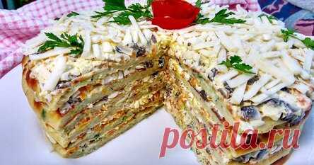 Кабачковый торт с грибной начинкой. Что ни кусочек — то наслаждение  Кто сказал, что торт — обязательно десерт? С кремом, пропитывающим бисквитные коржи, украшением из шоколада или фруктов, и калориями, о которых вы задумываетесь, только когда переходите уже ко второму кусочку. Термин «торт» уже давно перекочевал в разряд закусок. Чего только стоит знаменитый печеночный, а теперь и кабачковый. Торт из кабачков с прослойкой из жареных грибов да еще и с сырной посыпкой. Это ...
