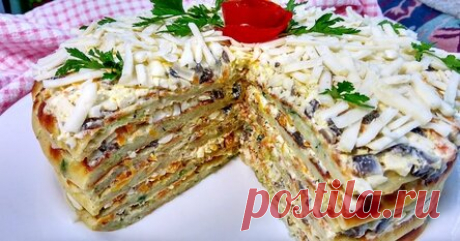 Кабачковый торт с грибной начинкой. Что ни кусочек — то наслаждение  Кто сказал, что торт — обязательно десерт? С кремом, пропитывающим бисквитные коржи, украшением из шоколада или фруктов, и калориями, о которых вы задумываетесь, только когда переходите уже ко второму кусочку. Термин «торт» уже давно перекочевал в разряд закусок. Чего только стоит знаменитый печеночный, а теперь и кабачковый. Торт из кабачков с прослойкой из жареных грибов да еще и с сырной посыпкой. Это ...
