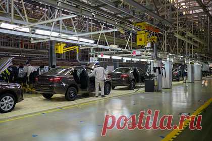 «АвтоВАЗ» отправит сотрудников в простой из-за нехватки компонентов. «АвтоВАЗ» отправит часть сотрудников в простой из-за нехватки поставок электронных компонентов. С 21 по 25 марта график работы на заводах в Ижевске и Тольятти изменится. Линия «B0», которая выпускает LADA Largus и XRAY, Renault Logan и Sandero, будет работать только 21 и 22 марта.