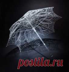 Художник-стеклодув Роберт Микелсен