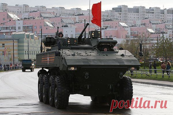 Новейший российский БТР "Бумеранг" вызвал интерес за рубежом