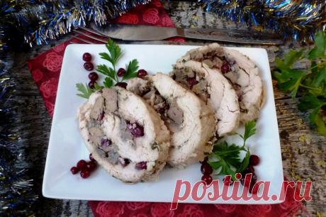 Пикантный вкус;)) Рулет с начинкой из куриной печени и сочным фруктово-ягодным миксом — Вкусные рецепты