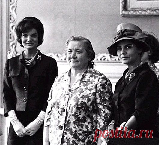 Первые Леди в СССР / Назад в СССР / Back in USSR
