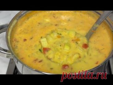 Самый Вкусный Суп за 20 Минут с Секретным ингредиентом! Одной тарелки всегда мало! Рецепт:Чечевица-1 стакан 250 ил (220 г)Кабачок-1 шт (500 г)Растительное масло -2 ст.л. + сливочное ( или топленое) масло -1 ст.л.Картофель -2 штЛук - 1 штМорковь-1 штКуркума -1/2 ч.л.Помидоры-1 штСливочный сыр ( или плавленый) - 150 гЧерный молотый перец, соль по вкусуУкроп или петрушка -...