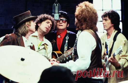 Traveling Wilburys: The Billion Dollar Quintet - uDiscover