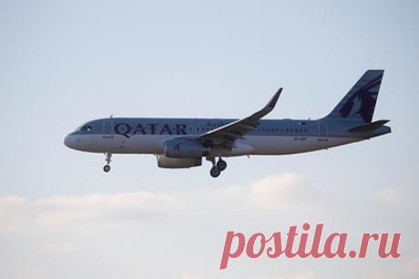 Вывезенные Украиной из Кабула афганцы эвакуировались в Катар. Группу афганцев, вывезенную украинскими военными в Киев из Кабула, эвакуировали в Катар. Всего Украину покинули 44 человека. По словам представителя Госдепа, девять семей, в том числе маленькие дети и пожилые люди, вылетели на борту рейса Qatar Airways в Доху, столицу Катара, где их должны оформить на въезд в США.