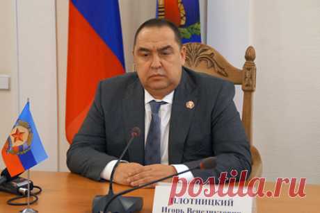 Суд на Украине оставил в силе пожизненный приговор бывшему главе ЛНР. Днепровский апелляционный суд оставил в силе заочный пожизненный приговор бывшему главе самопровозглашенной Луганской народной республики (ЛНР) Игорю Плотницкому по делу о крушении военного самолета Ил-76. аналогичное решение было принято по двум другим соратникам Плотницкого — Андрею Патрушеву и Алексею Гурееву.