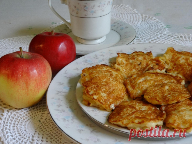 Изумительно вкусные яблочные оладьи за пять минут