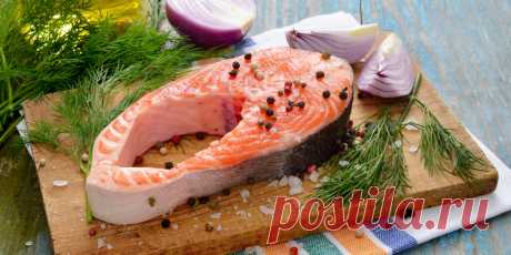 7 способов быстро и вкусно засолить горбушу в домашних условиях - Лайфхакер Эти проверенные рецепты помогут вам засолить горбушу в масле, коньяке, укропе, горчице и других пряностях. Рыба наверняка получится идеальной.