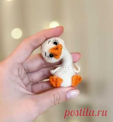 Гусь крючком, 30 авторских схем вязания гусей с видео уроками