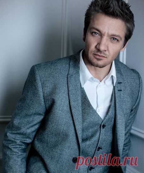 Джереми Реннер, 7 января, 1971