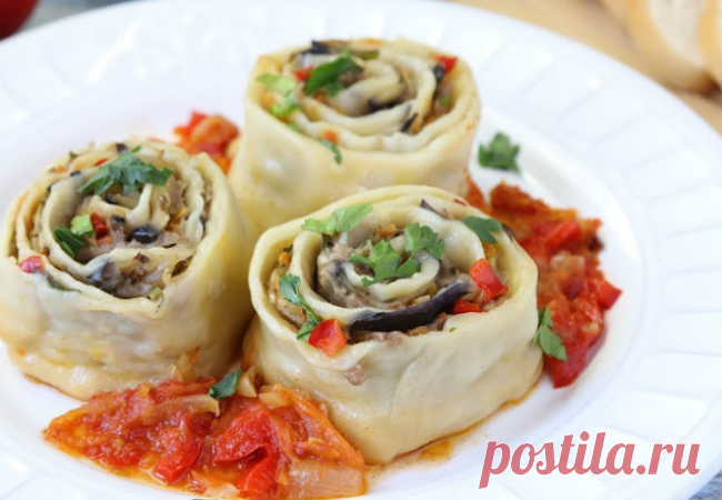 Пельмени заменили рулетиками: тесто с мясом без лепки