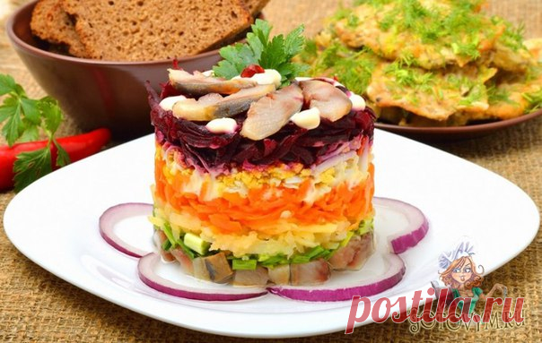 Рецепт салата «Сытный тортик», как приготовить:
http://gotovym.ru/salaty/salaty-zimnie/116-retsept-sa..