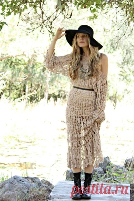 Bohemian Pages: The Little Crochet Top