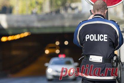 Автомобиль въехал в толпу на рождественской ярмарке