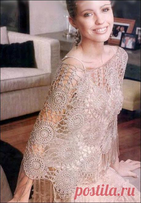 Кружевное пончо из мотивов.