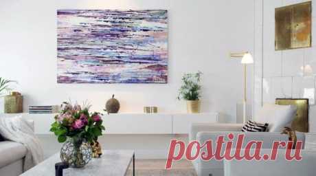 Картины в интерьере – основные тренды и правила размещения полотен Картины на стене – один из самых популярных элементов декора. Красивые полотна и панно вешали для украшения комнат еще много веков назад. Мода менялась, появлялись новые стили интерьера, однако красив...