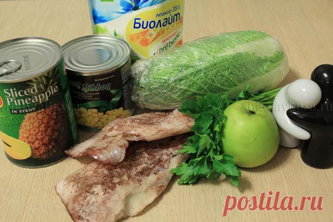 Салат с кальмарами и пекинской капустой