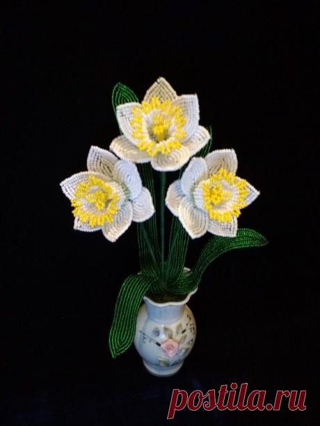 Нарциссы из бисера — Сделай сам, идеи для творчества - DIY Ideas