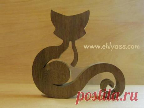 Sculpture en bois d'Ipé Chat en chantournage : Sculptures, gravures, statues par yann-chantournage