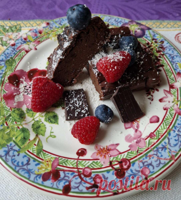 4 правильных десерта для новогодних каникул: брауни, творожный рулет, творожная запеканка и шоколадный пирог | Nice&Easy | Дзен