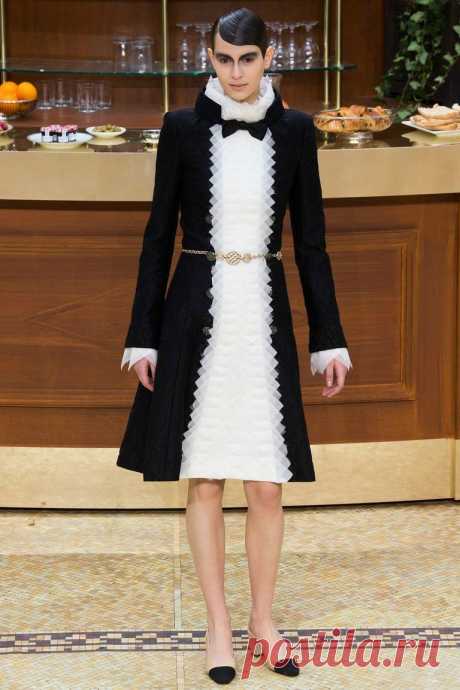 Коллекция CHANEL осень-зима 2015/2016 Париж