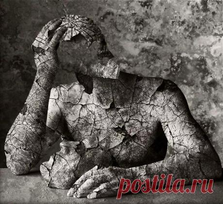 Как изменить повествование, когда чувствуешь себя застрявшим
Люди могут выбирать, как они думают о своей жизни. Любой, кто совершил большие перемены в жизни, должен был изменить представление о том, кем он себя представляет. Вне реальных обстоятельств–фактов, с которыми все согласились бы,–мы все просто придумываем это по ходу дела. С таким же успехом мы можем жить повествованием, которое служит нам. Травматические события, как […]
Читай пост далее на сайте. Жми ⏫ссылку выше