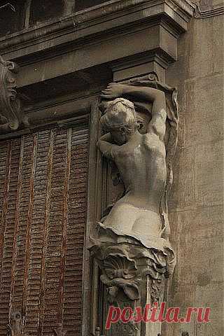 by Jean Antoine Injalbert. "Chappaz hotel" Béziers, France