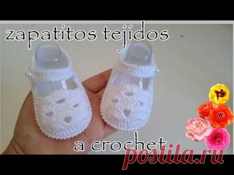 zapatito tejido para bebé en punto fantasia -Modelo Elena-0 a 3 meses