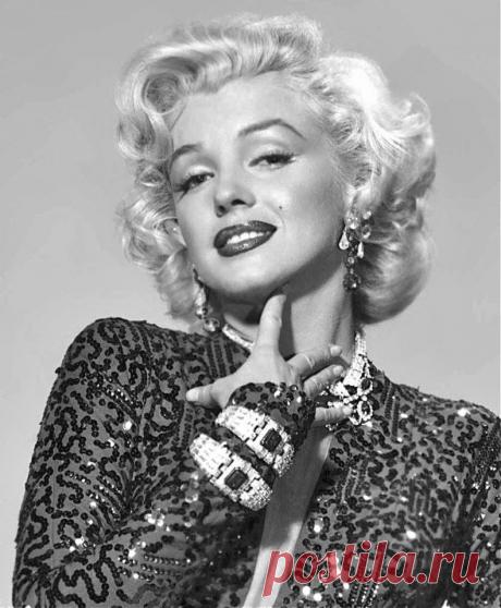 М.М.отрывок из кинофильма &quot;в джазе только девушки&quot;